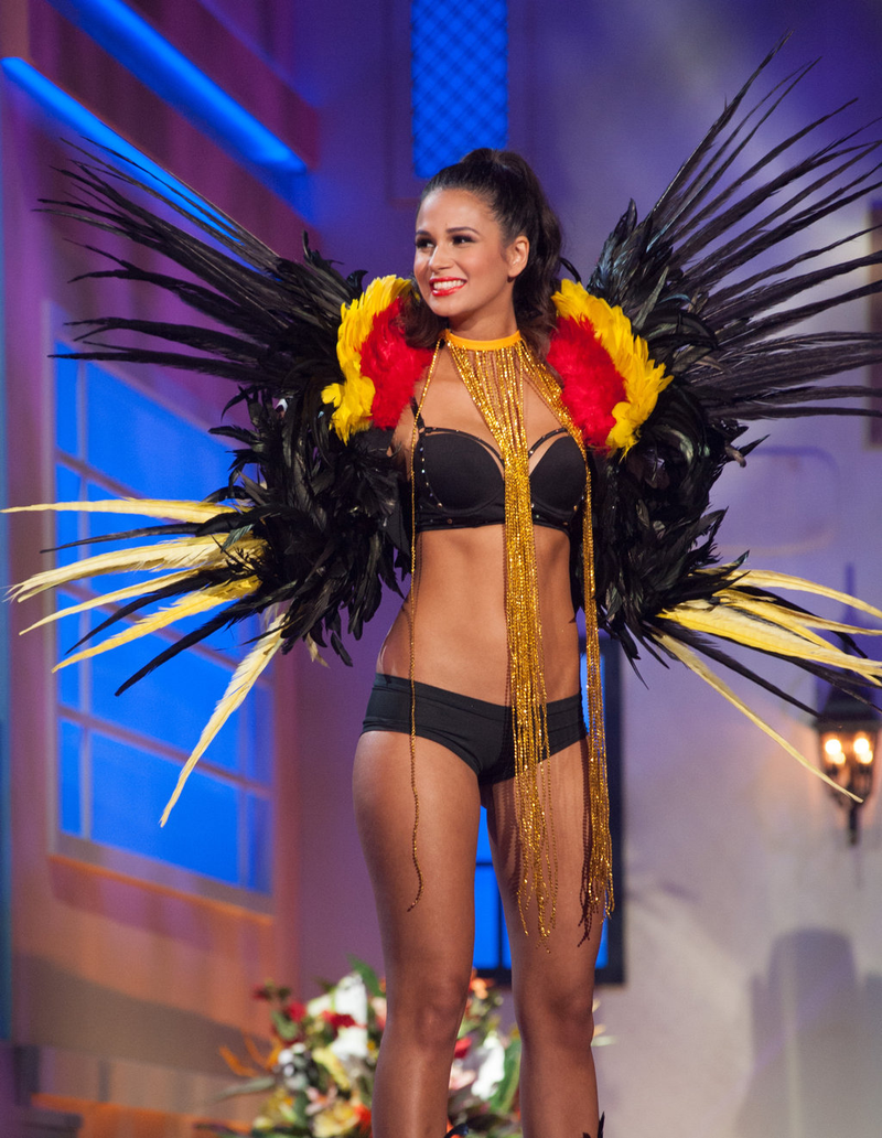Illustration for article titled 2015 Miss Universe National Costumes: An Asshole's Review (Part 1)